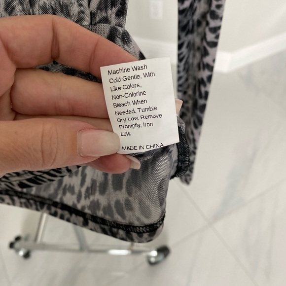 Leopard top long sleeve sheer small and medium New NWT - Picture 11 of 14